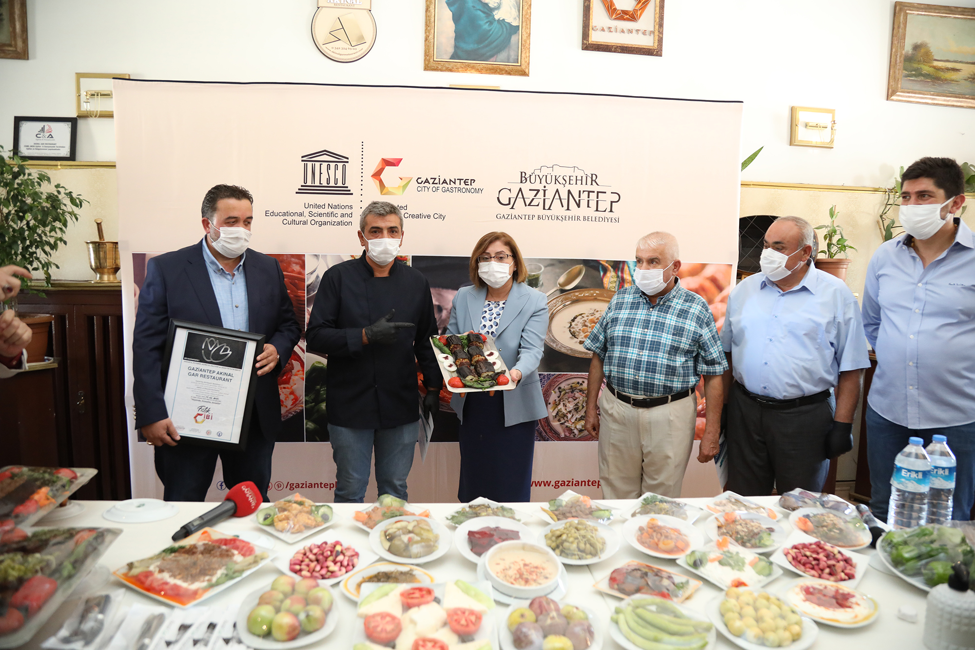 Akınal Gar Restoran Fıstık Gibi Sertifika Takdimi