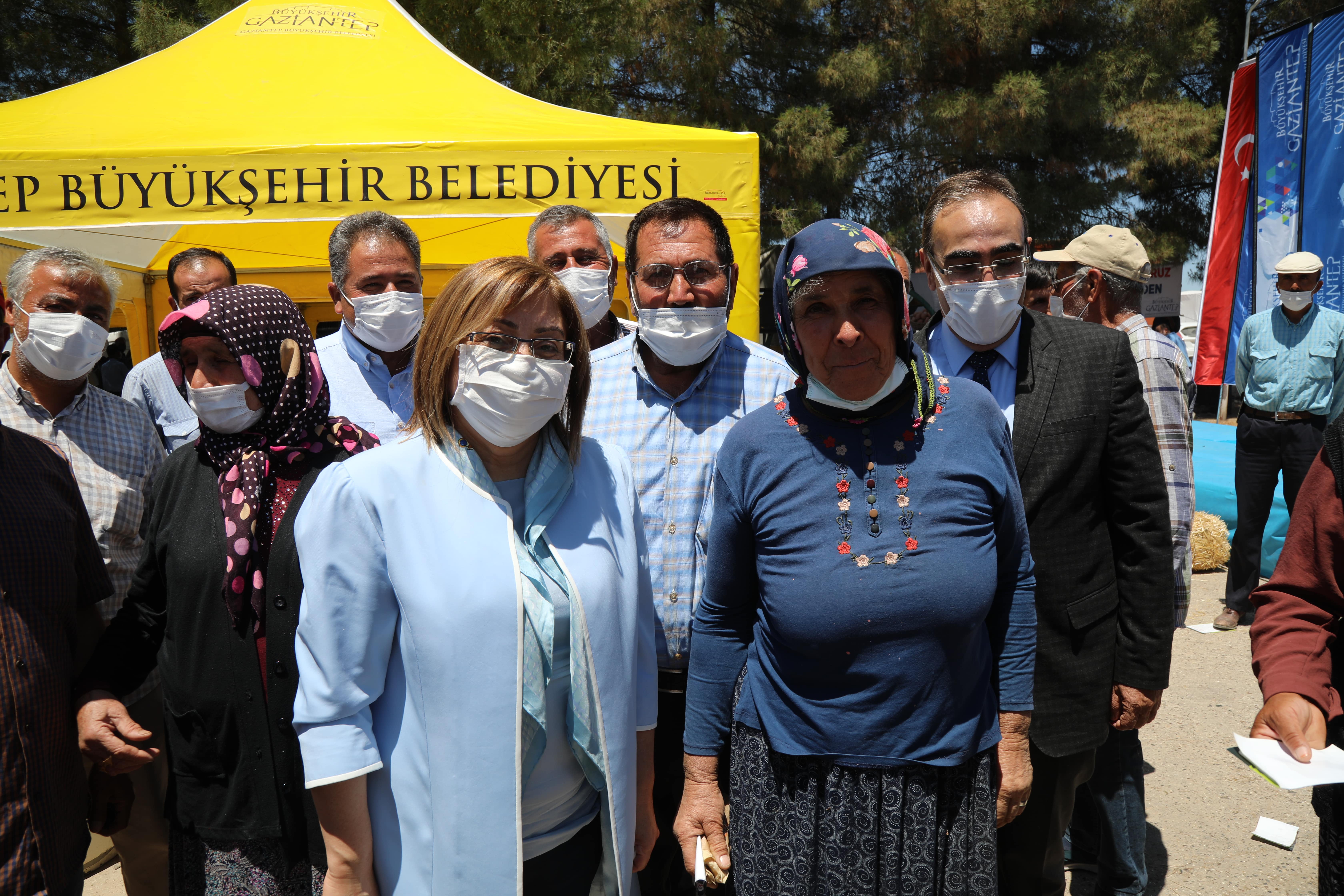 Kapcağız Köyü Tavuk Dağıtım Töreni 