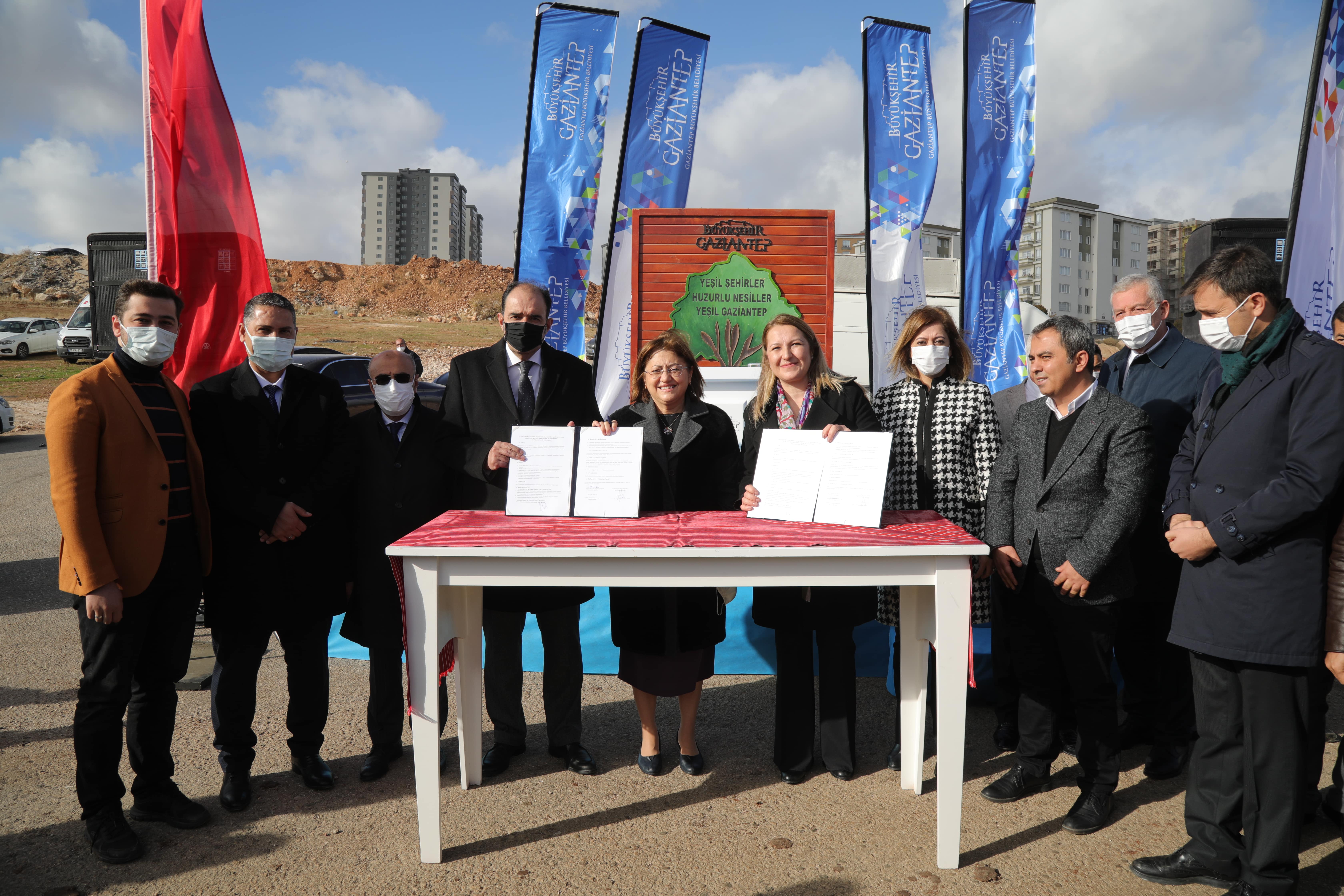 Fıstıklık Mahallesi Ağaç Dikimi 