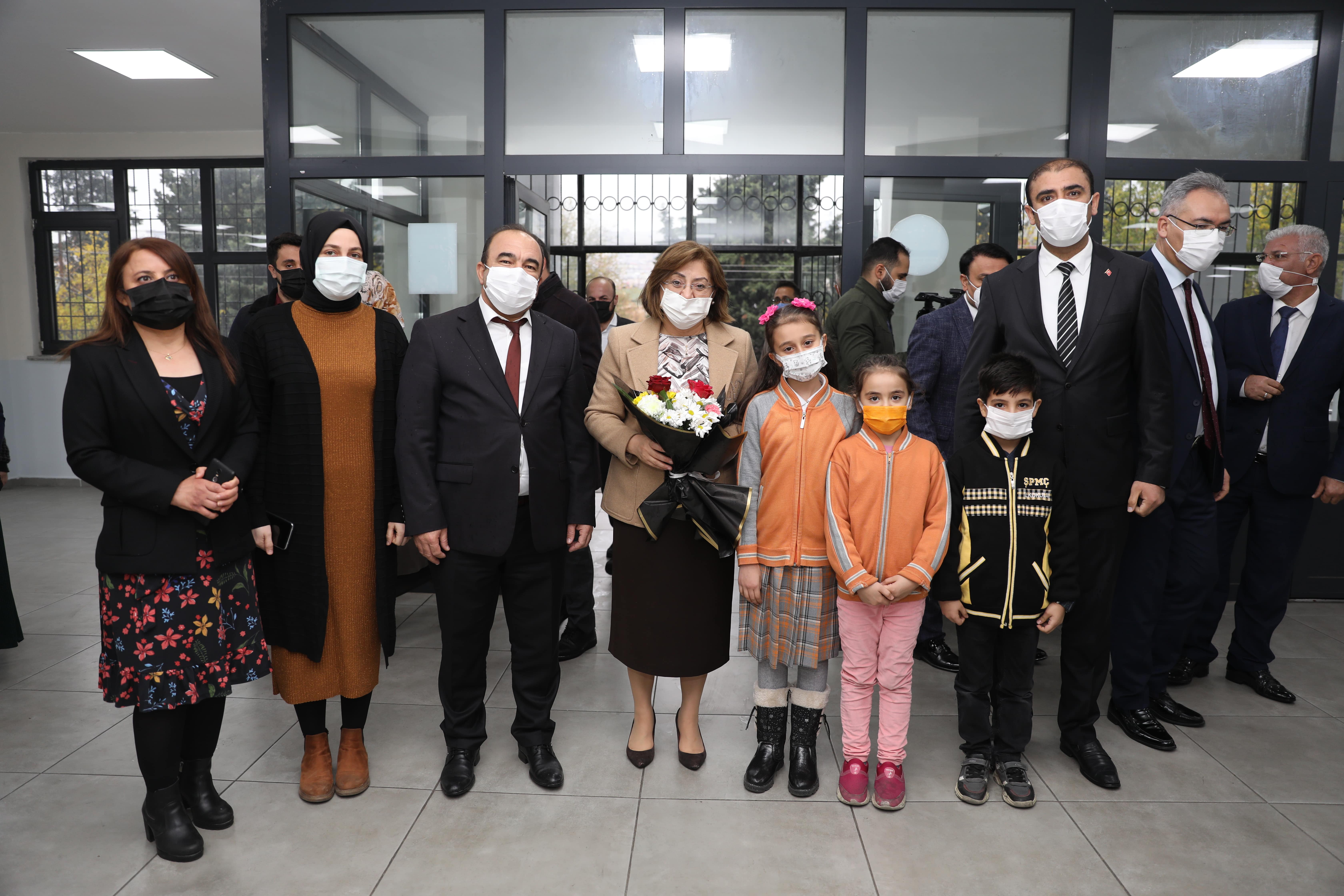 Şehit Polis Mehmet Çelik İlkokulu