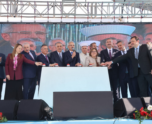 BAKAN URALOĞLU’NUN KATILIMIYLA DÜLÜK-OSB TÜNELİ TEMEL ATMA TÖRENİ DÜZENLENDİ