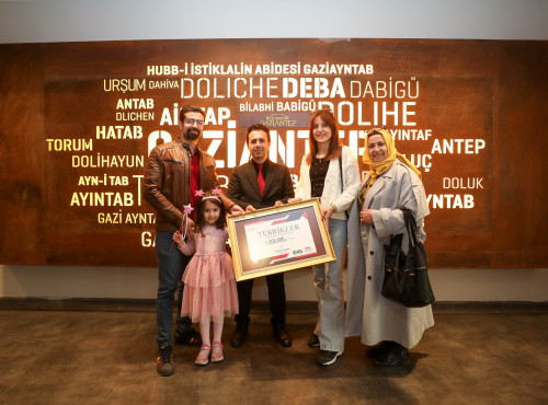 25 ARALIK PANORAMA MÜZESİ’NİN 1 MİLYONUNCU ZİYARETÇİSİ MİNİK ELİSA OLDU