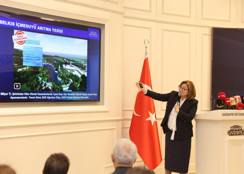 BAŞKAN ŞAHİN 1 YILDA YAPILAN ÇALIŞMALARI ANLATTI