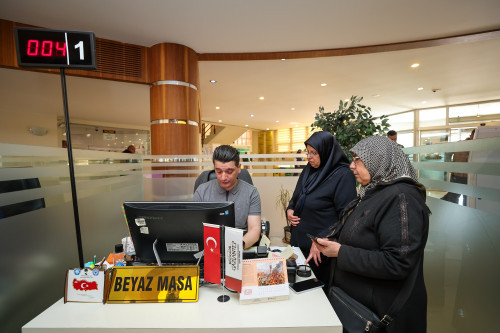 BÜYÜKŞEHİR’İN UMRE PROJESİNE YOĞUN İLGİ: BAŞVURULAR 30 NİSAN’DA BİTİYOR