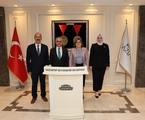 GAZİANTEP BÜYÜKŞEHİR ÖNCÜLÜĞÜNDE HAYDİ KIZLAR SPORA PROJESİ İÇİN İMZALAR ATILDI