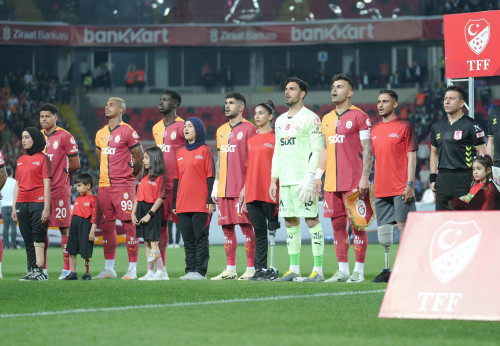 TÜRKİYE KUPASI FİNALİNDE GAZİANTEP BÜYÜKŞEHİR’DEN ANLAMLI SEREMONİ!