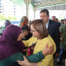 BAŞKAN ŞAHİN, BAYRAMIN İLK GÜNÜNDE VATANDAŞLARLA BAYRAMLAŞTI