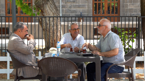 GAZİANTEP BÜYÜKŞEHİR’İN EMEKLİLER LOKALİ BÜYÜK İLGİ GÖRÜYOR