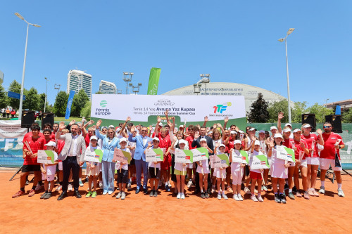 GAZİANTEP BÜYÜKŞEHİR’İN EV SAHİPLİĞİ’NDE ULUSLARARASI TENİS 14 YAŞ AVRUPA YAZ KUPASI’NIN AÇILIŞI YAPILDI