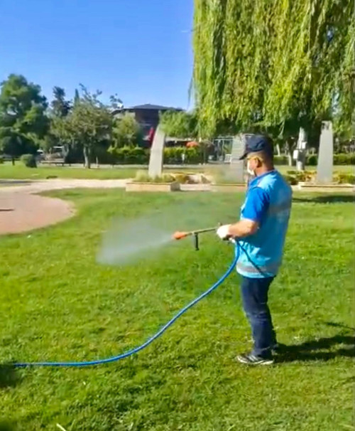 GAZİANTEP BÜYÜKŞEHİR'DEN KENE VE DİĞER ZARARLILARA KARŞI TEDBİR AMAÇLI İLAÇLAMA